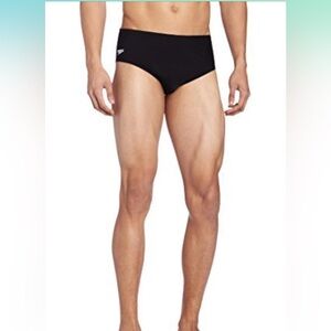 New Speedo Men's Standard Swimsuit Brief
Endurance+ Solid Adult